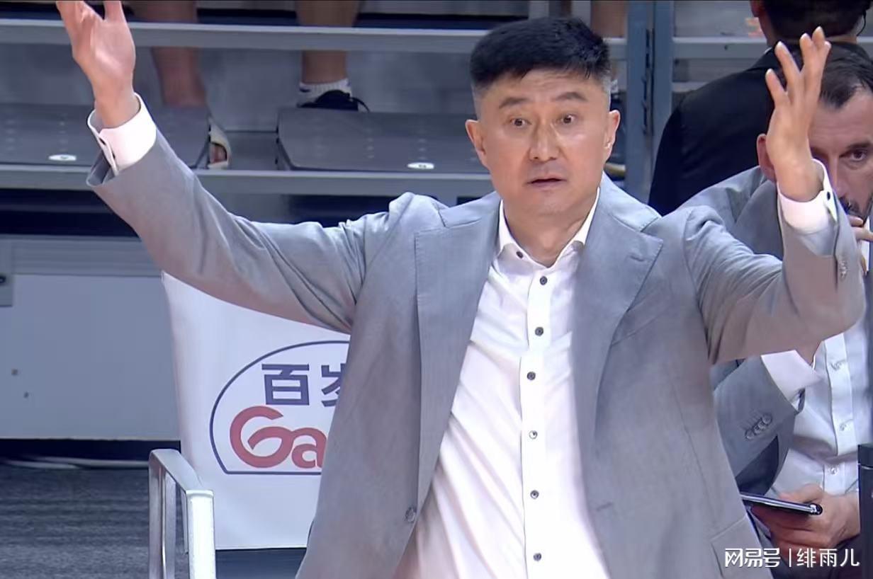 体育直播-没有任何奖项！CBA强力锋线惨遭打压，或被广东队重金截胡？
