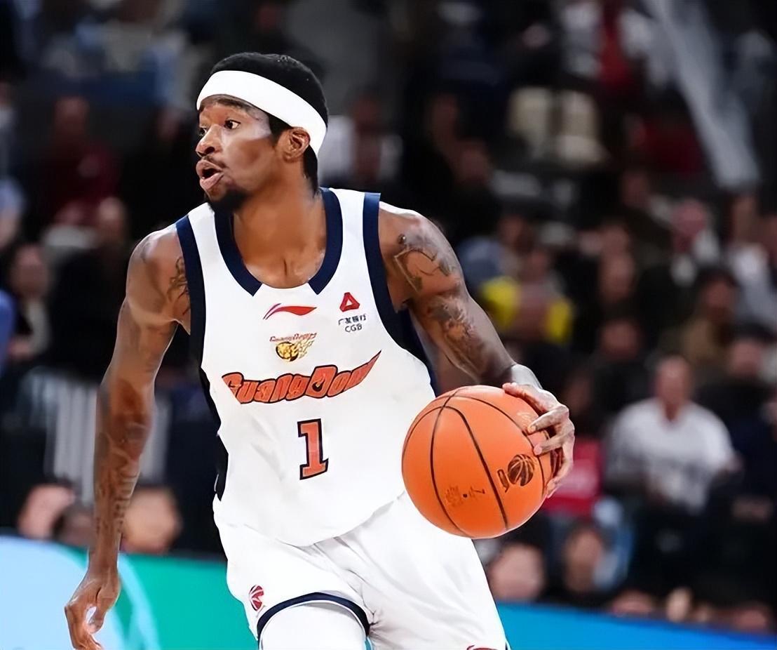 NBA直播-广东只靠外援得分不是首次了！本土球员集体迷失，杜锋真该反思了